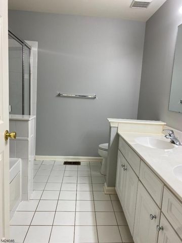 258 Riverwalk Way, Clifton City, NJ 07014