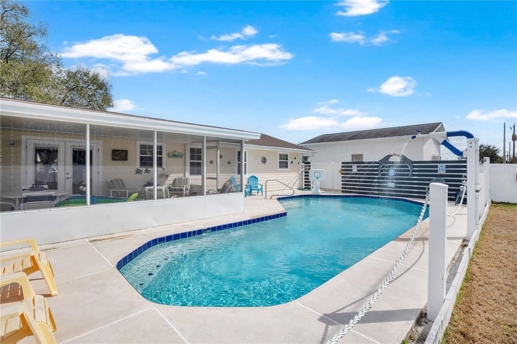 Image 12 of property listing at 1808 INDIA PALM DRIVE, Edgewater, FL 32132