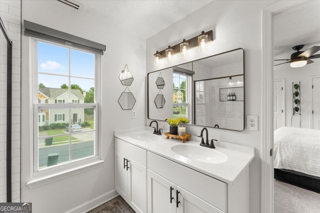 4330 Thorngate Lane, Acworth, GA 30101