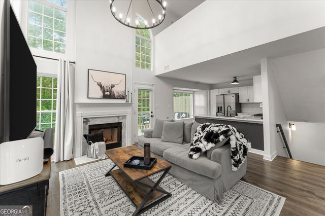 4330 Thorngate Lane, Acworth, GA 30101