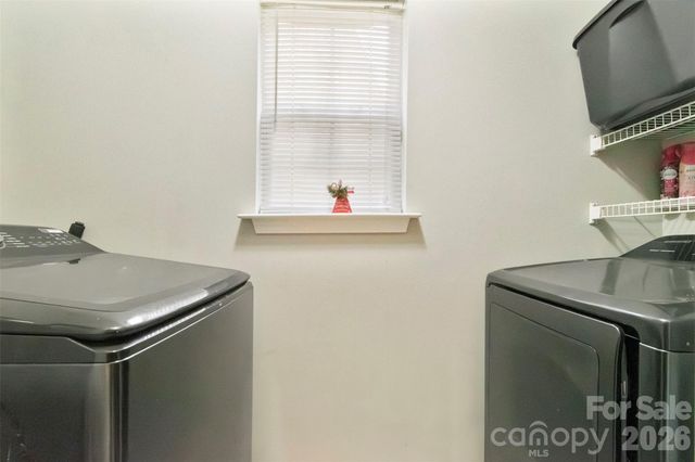 5541 Peachwood Drive, Charlotte, NC 28216