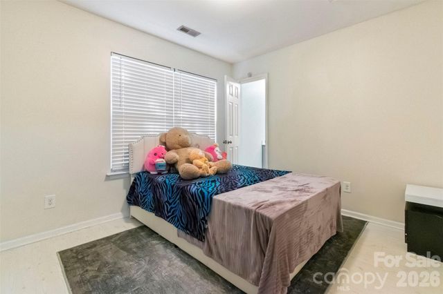 5541 Peachwood Drive, Charlotte, NC 28216