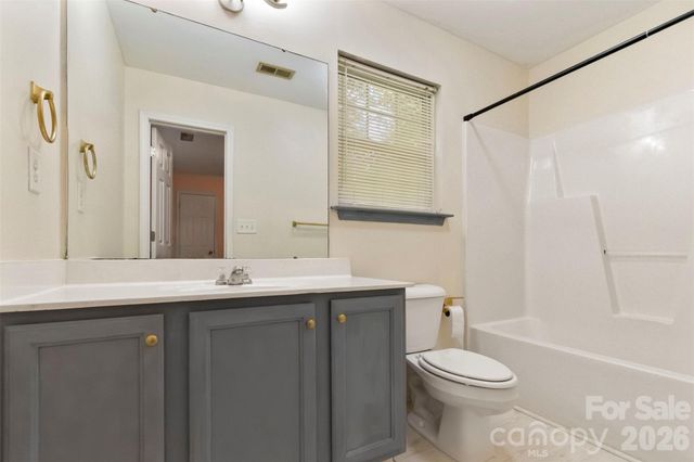 5541 Peachwood Drive, Charlotte, NC 28216