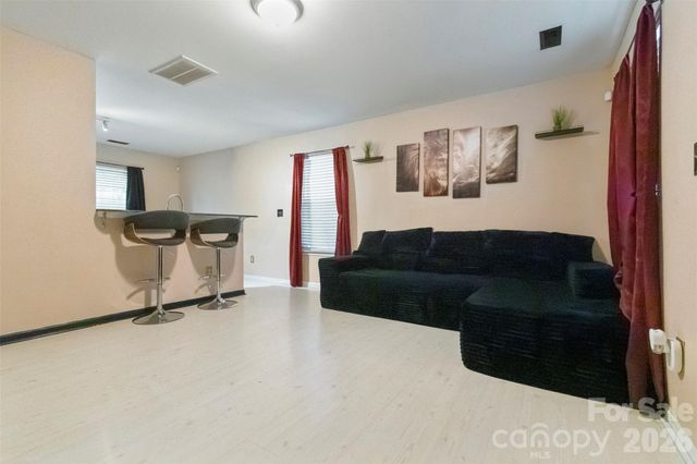 5541 Peachwood Drive, Charlotte, NC 28216