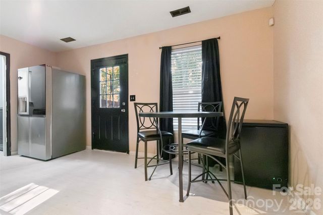 5541 Peachwood Drive, Charlotte, NC 28216