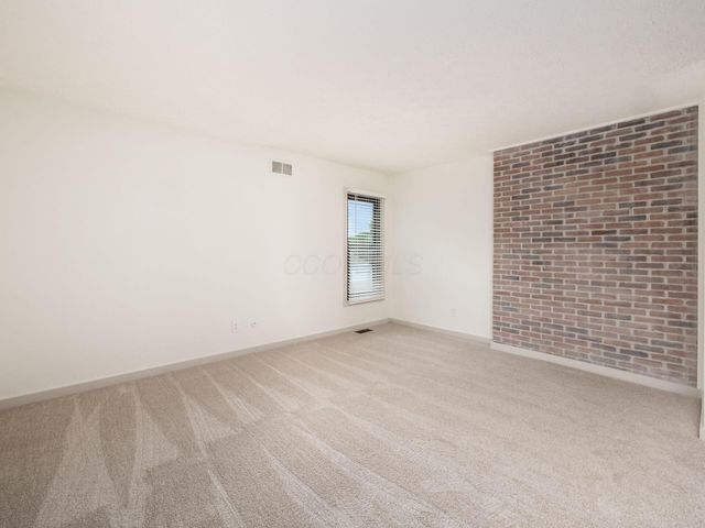 406 Edinburgh Road, Dublin, OH 43017