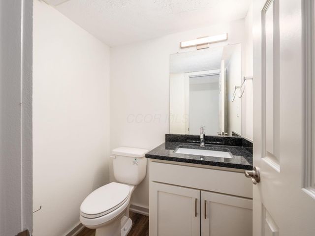 406 Edinburgh Road, Dublin, OH 43017