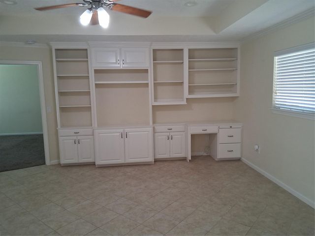 17010 Poplar Hill Street, Houston, TX 77095