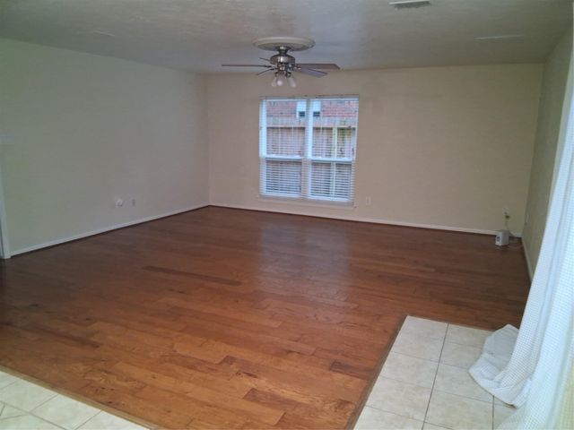 17010 Poplar Hill Street, Houston, TX 77095