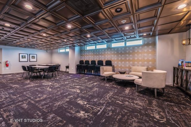 77 S Evergreen Avenue 507, Arlington Heights, IL 60005