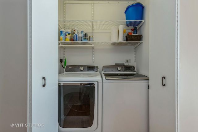 77 S Evergreen Avenue 507, Arlington Heights, IL 60005