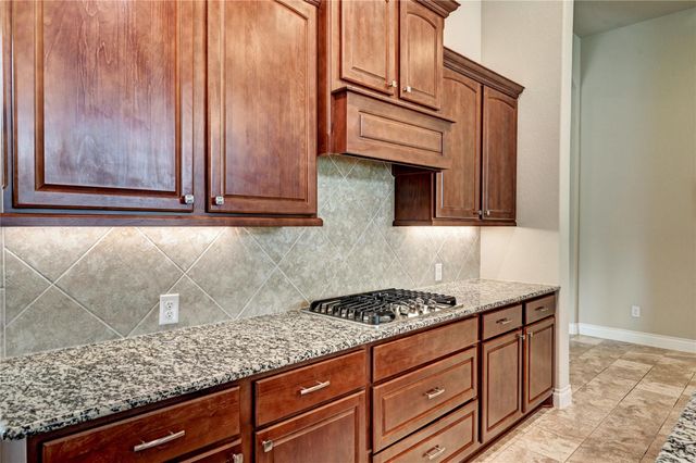 335 Fox Trail Road, Montgomery, TX 77316