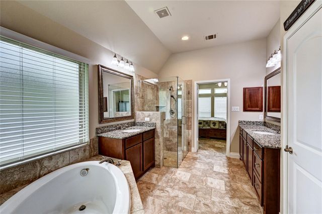 335 Fox Trail Road, Montgomery, TX 77316