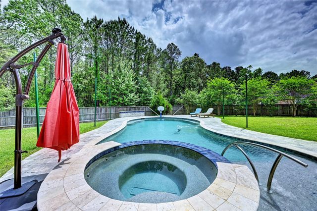 335 Fox Trail Road, Montgomery, TX 77316