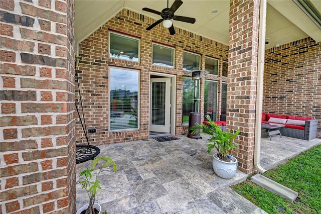 335 Fox Trail Road, Montgomery, TX 77316