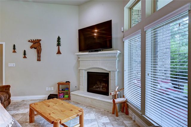 335 Fox Trail Road, Montgomery, TX 77316