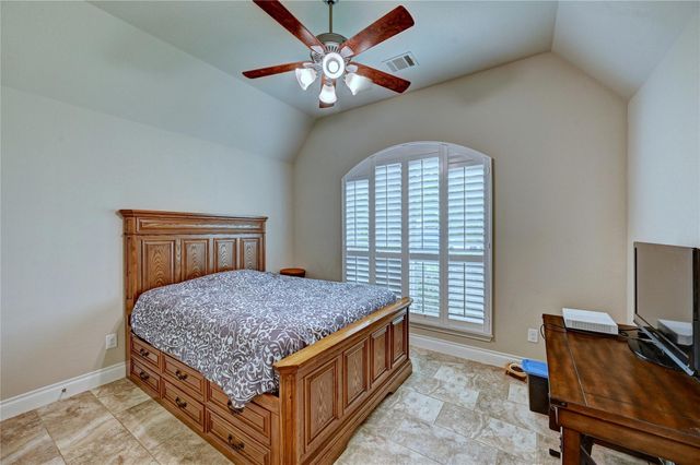 335 Fox Trail Road, Montgomery, TX 77316