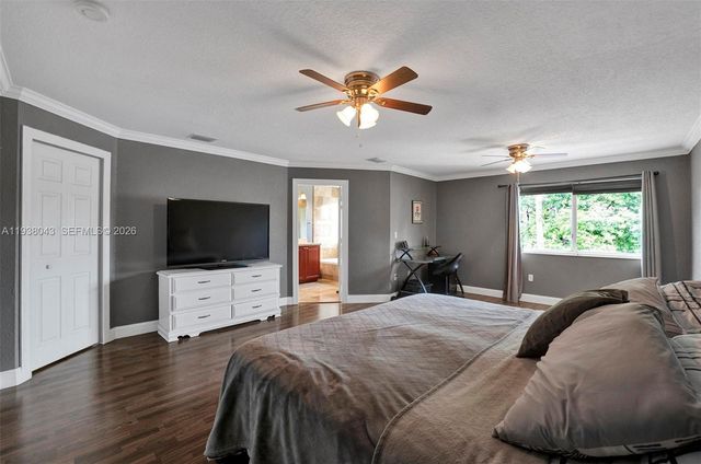 5322 NW 110th Ave 5322, Doral, FL 33178