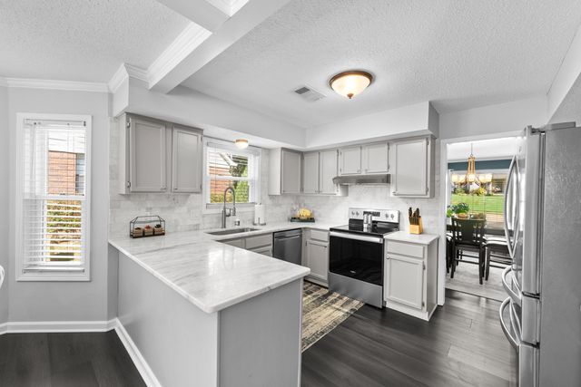 567 SIX CROWNS ST, Collierville, TN 38017