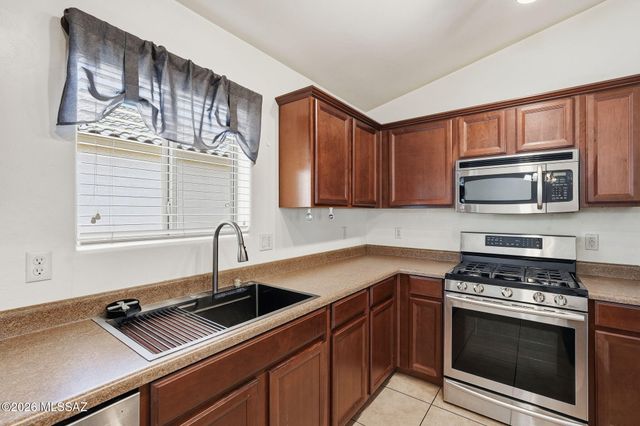 60948 E Cantle Court, Tucson, AZ 85739