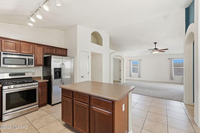 60948 E Cantle Court, Tucson, AZ 85739