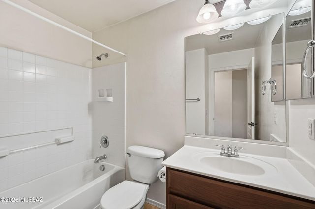 60948 E Cantle Court, Tucson, AZ 85739