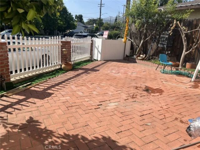 4310 Pennsylvania Avenue, La Crescenta, CA 91214