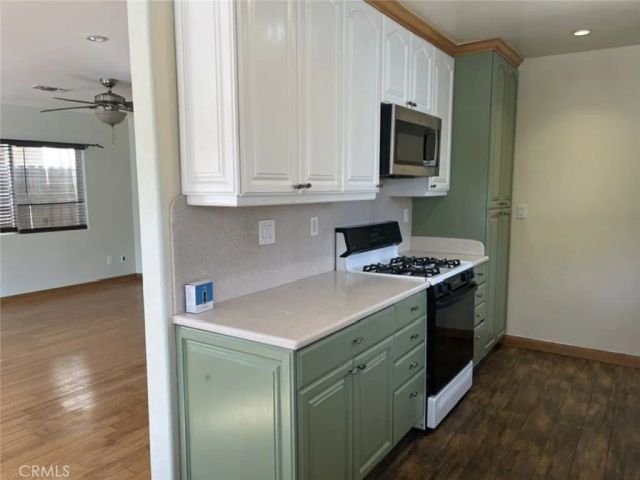 4310 Pennsylvania Avenue, La Crescenta, CA 91214