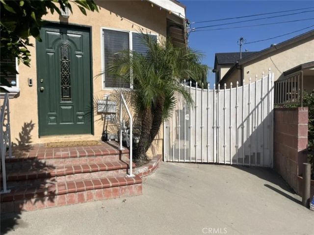 4310 Pennsylvania Avenue, La Crescenta, CA 91214