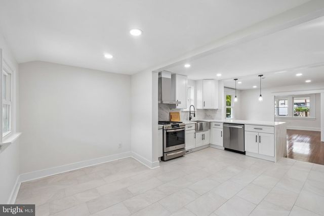 114 CONESTOGA RD, Wayne, PA 19087