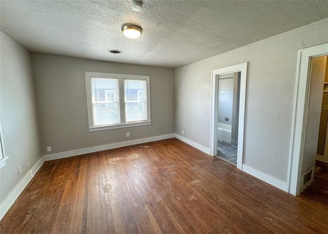 913 N Boulevard Street, Edmond, OK 73034