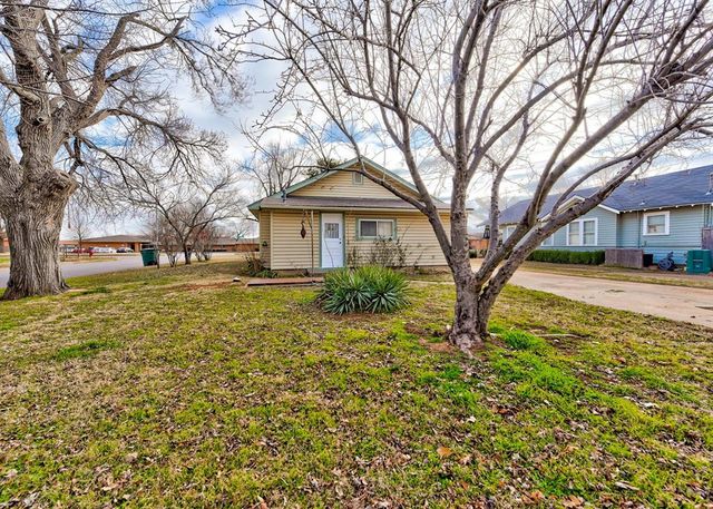 913 N Boulevard Street, Edmond, OK 73034