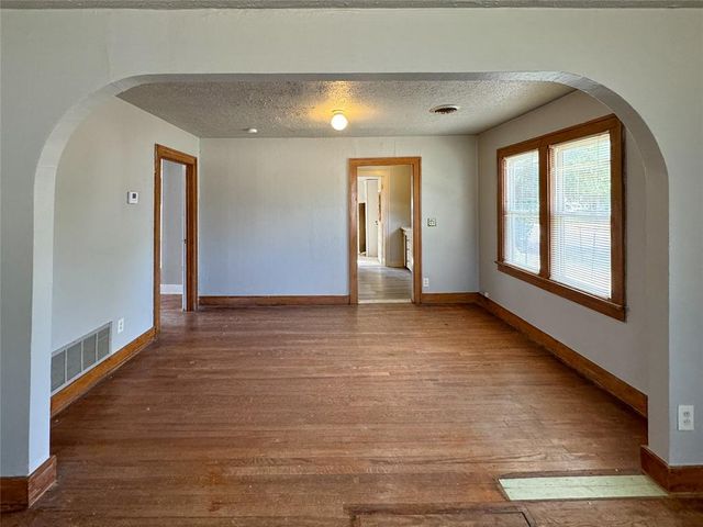 913 N Boulevard Street, Edmond, OK 73034