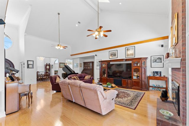 370 Wellesley Drive, Conway, AR 72034