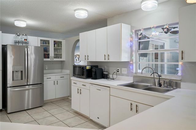 6611 JENNIFER DRIVE, Temple Terrace, FL 33617