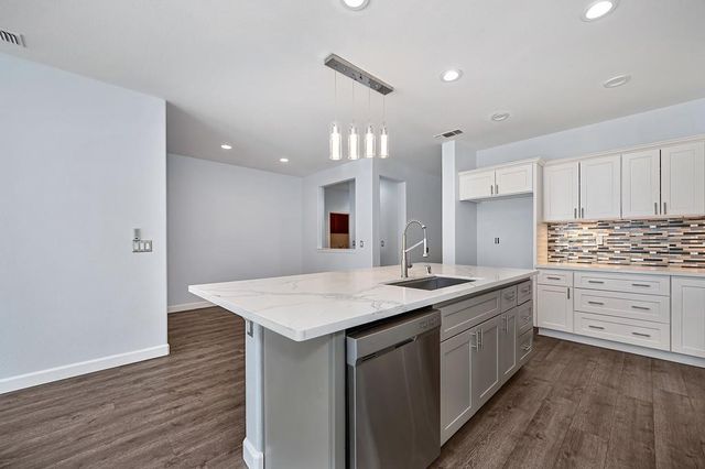 11744 Mani Cir, Rancho Cordova, CA 95742