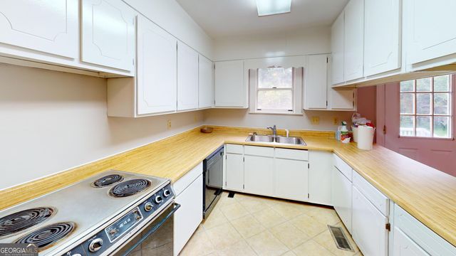 6887 W College Street, Wrightsville, GA 31096