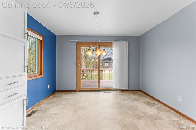 10618 Wolverine Drive, Hamburg Township, MI 48169