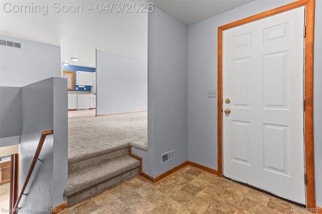 10618 Wolverine Drive, Hamburg Township, MI 48169