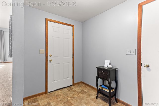 10618 Wolverine Drive, Hamburg Township, MI 48169