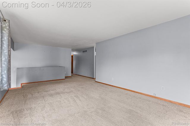 10618 Wolverine Drive, Hamburg Township, MI 48169