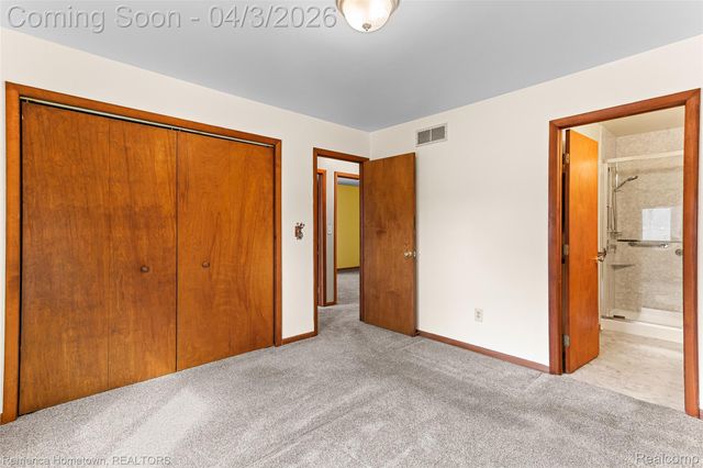 10618 Wolverine Drive, Hamburg Township, MI 48169