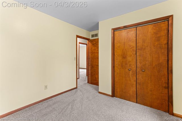 10618 Wolverine Drive, Hamburg Township, MI 48169