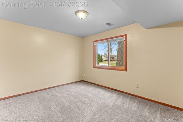 10618 Wolverine Drive, Hamburg Township, MI 48169