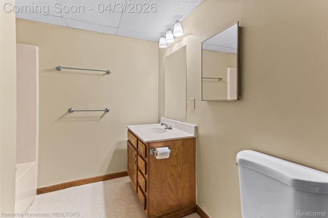 10618 Wolverine Drive, Hamburg Township, MI 48169