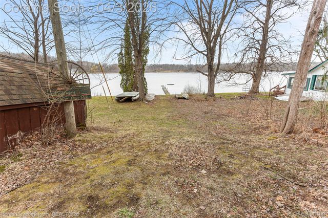 10618 Wolverine Drive, Hamburg Township, MI 48169