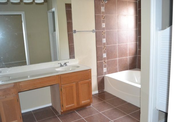 5917 Beckett Drive, Arlington, TX 76017