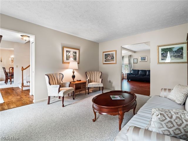 32225 Augusta Drive, Avon Lake, OH 44012