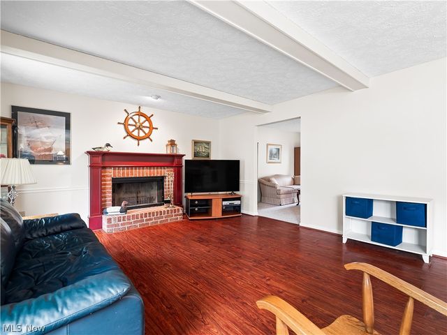 32225 Augusta Drive, Avon Lake, OH 44012