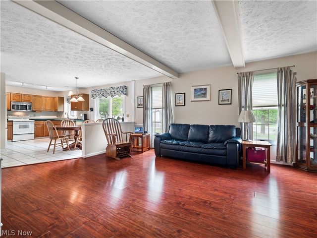 32225 Augusta Drive, Avon Lake, OH 44012